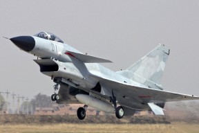 爱游戏娱乐平台-“战术大碰撞：教练如何调兵遣将扭转乾坤？”，教练战术板下载