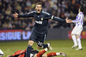 爱游戏 电竞-“战术点评：不同球队的核心战术对比”，球场战术核心