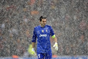 爱游戏在线登录入口-职业联赛设立月度最佳教练表彰制度鼓励技战术创新，最佳教练员证书