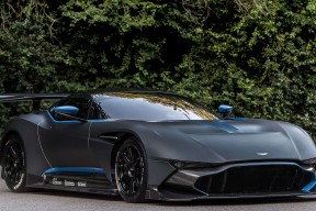 爱游戏下载-德甲“黑马”球队逆风翻盘，令人期待未来，德甲大球队